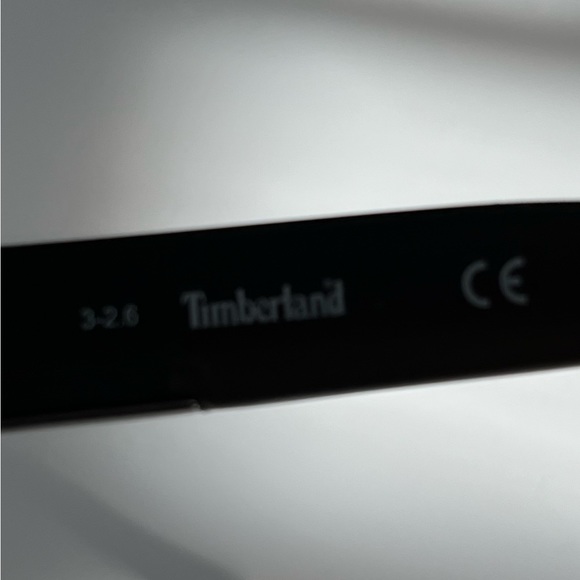 COPY - Men’s Timberland Matte Gray Plastic Rectangle Sunglasses 🕶️ - Picture 8 of 13